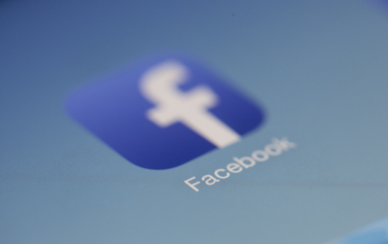 Stop di Facebook al riconoscimento facciale