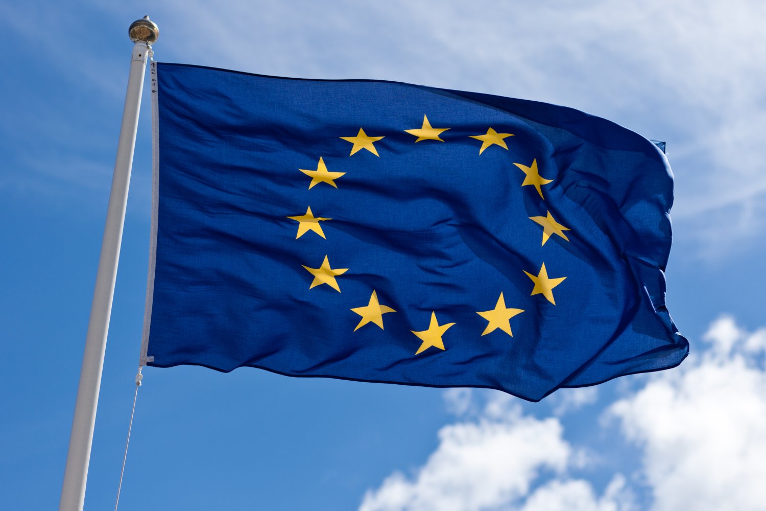 Pugno di ferro dell’Ue sui giganti del web