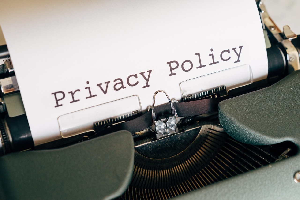 25 anni di privacy in un volume fotografico