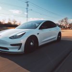 La Cina vieta le Tesla