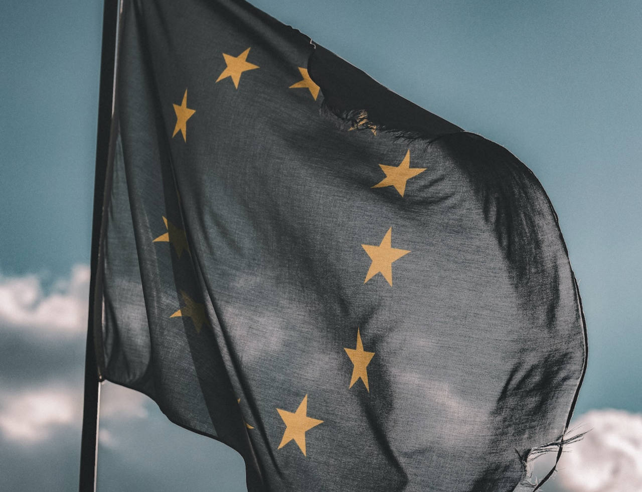 Titolare Effettivo con 15% l’Europa ci pensa