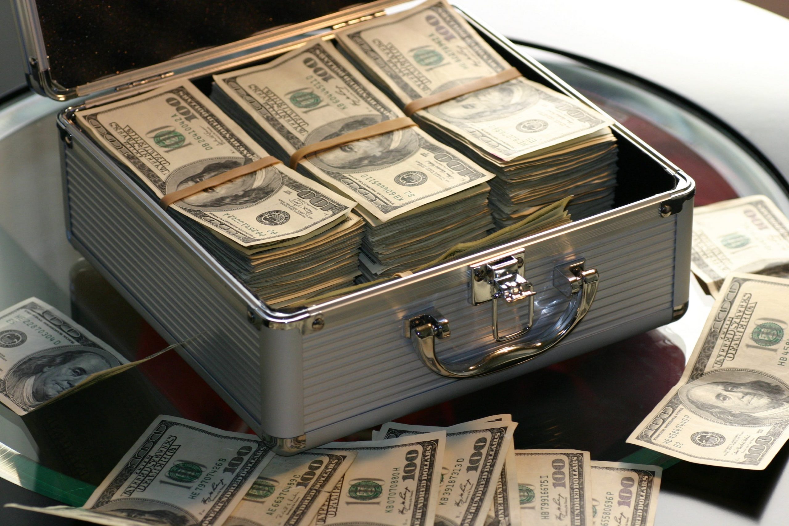 Multa da record per Binance: il caro prezzo del riciclaggio